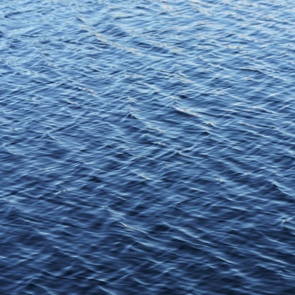 Laguna apta para kayak y SUP.