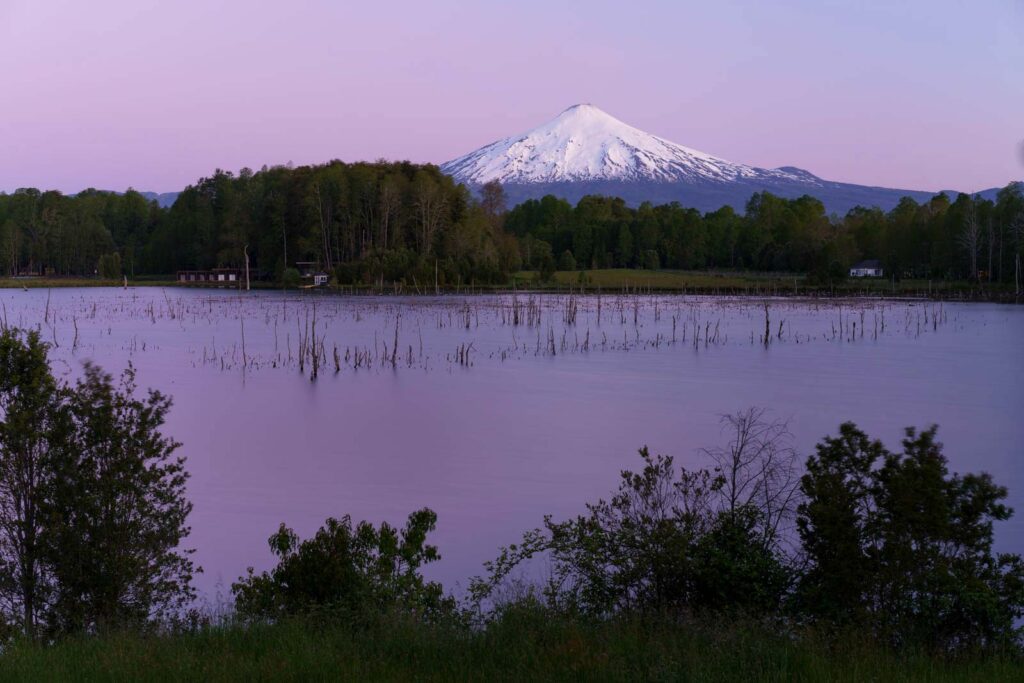 Laguna Parcelas Los Guindos al atardecer. Laguna Parcelas Los Guindos al atardecer.